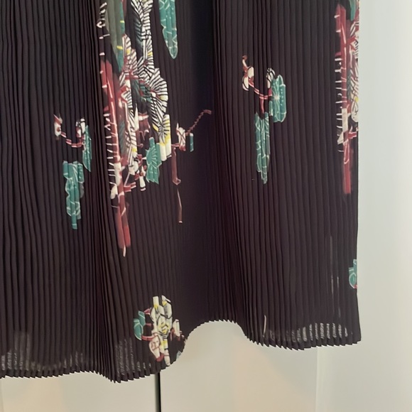 Black pleaded vintage mini skirt (size xs) - Picture 2 of 2